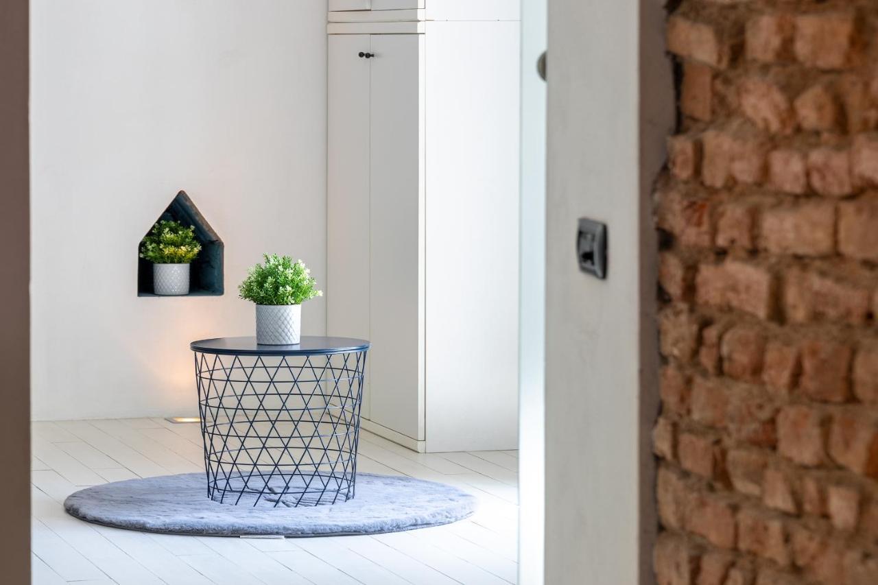 Centro Storico • Wi-Fi, Netflix E Terrazzo Lägenhet Pavia Exteriör bild